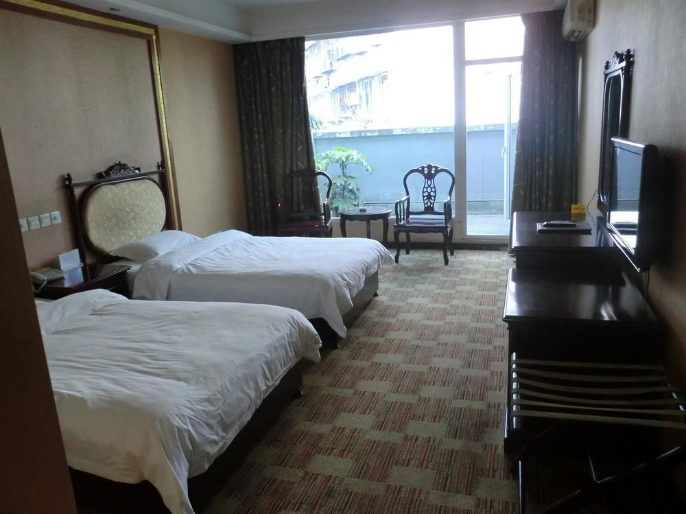 Huayu South City Hotel Wenjiang Екстер'єр фото