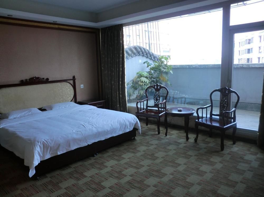 Huayu South City Hotel Wenjiang Екстер'єр фото