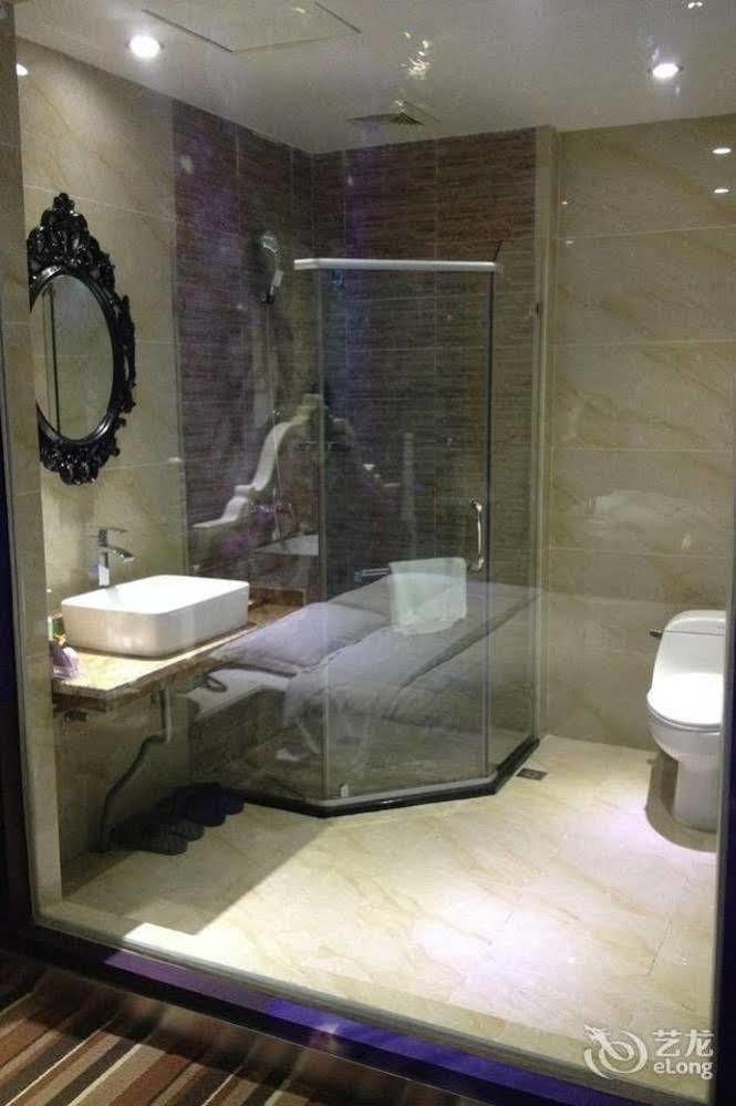 Huayu South City Hotel Wenjiang Екстер'єр фото